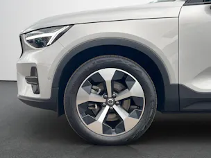 Volvo XC40 2.0 B4 MH Plus Dark