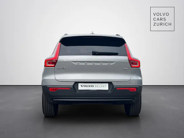 Volvo XC40 2.0 B4 MH Plus Dark