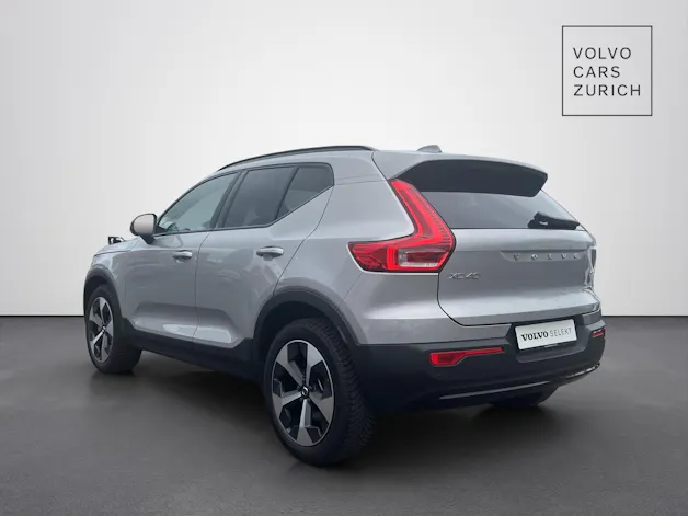 Volvo XC40 2.0 B4 MH Plus Dark
