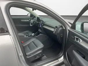 Volvo XC40 2.0 B4 MH Plus Dark