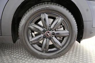 https://vehicle.imgix.net/3991801/97c80b6b-be5b-4f40-a0a0-6c435a3fdcce.jpg