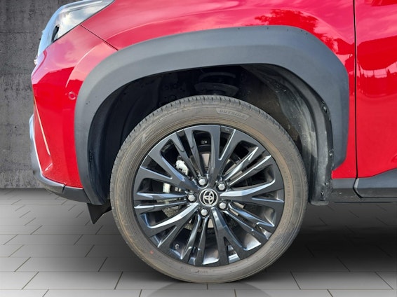 Vehicle image 14