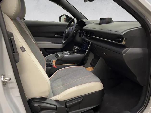 Mazda MX-30 e-Skyactiv Revolution / Schiebedach