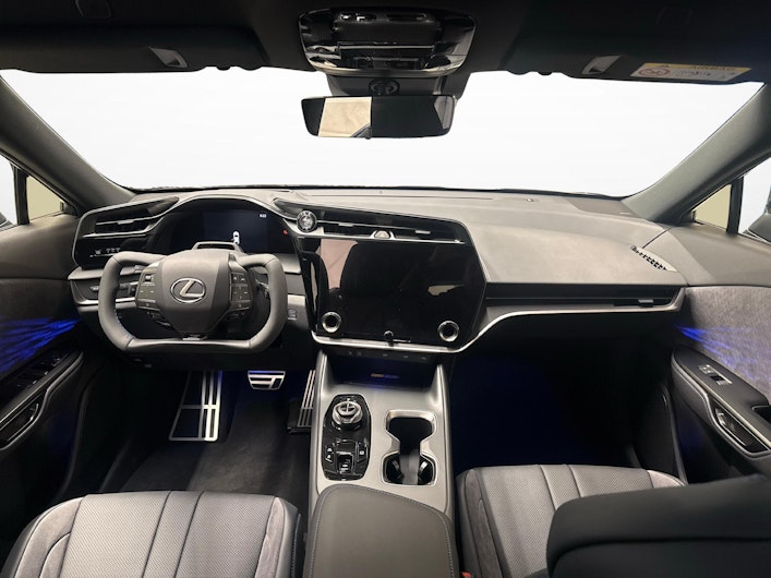 Fahrzeugbild LEXUS RZ