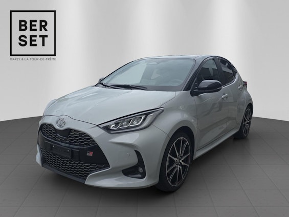 First vehicle image