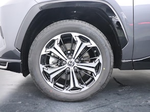 Vehicle image TOYOTA RAV4 2.5 Plug-In-Hybrid Platinum