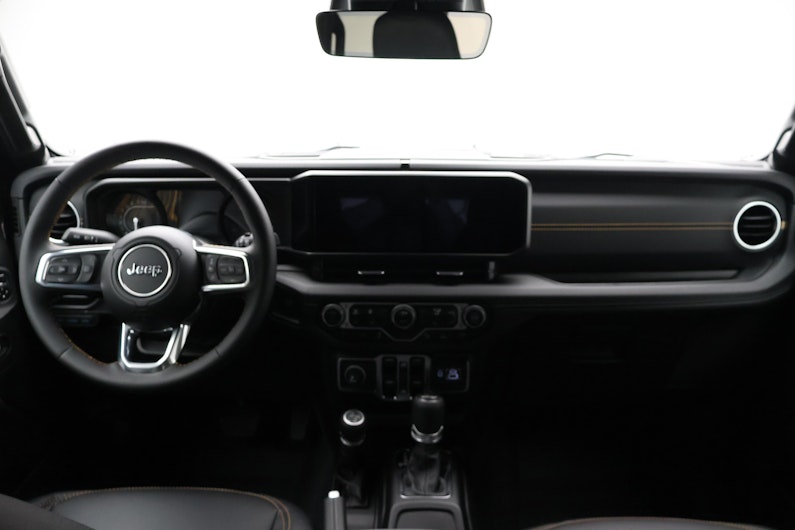 Vehicle image JEEP WRANGLER