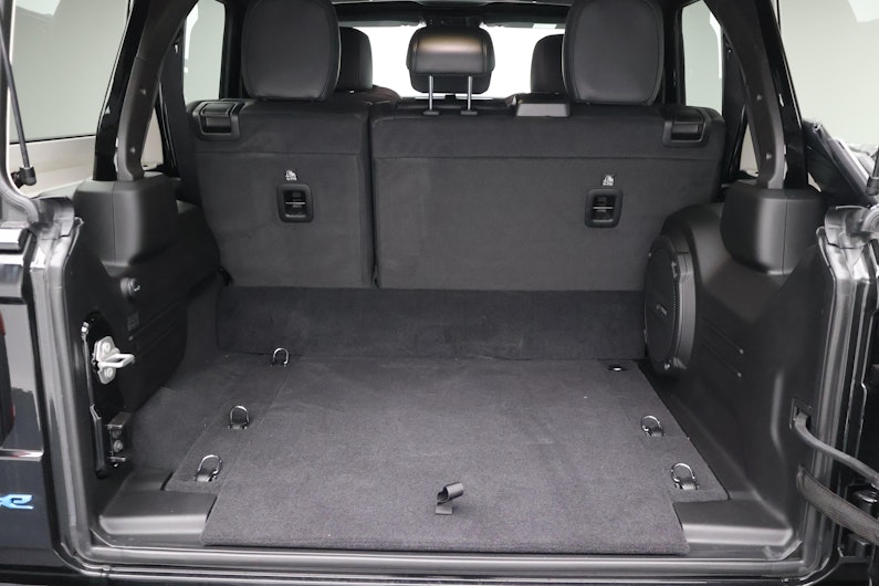 Vehicle image JEEP WRANGLER