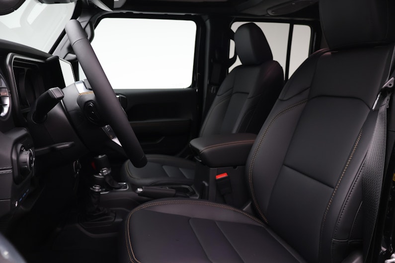 Vehicle image JEEP WRANGLER