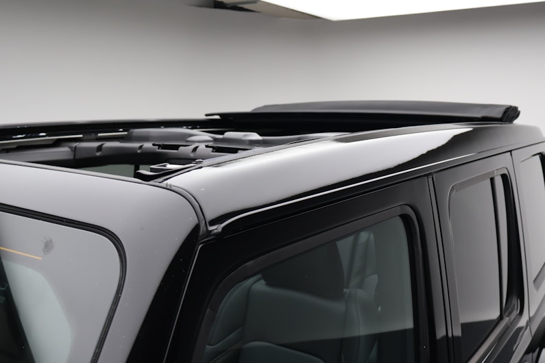 Vehicle image JEEP WRANGLER