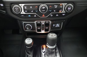 Vehicle image JEEP Wrangler 2.0 Turbo Sahara Power Unlimited 4xe