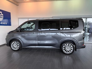 Vehicle image FORD Tourneo C Bus 320 L1 2.0 EcoBlue 170 Titanium