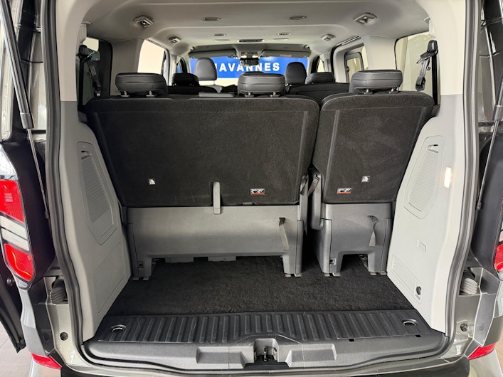 Vehicle image FORD TOURNEO