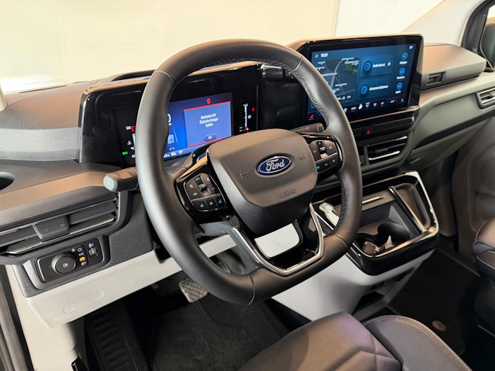 Vehicle image FORD TOURNEO