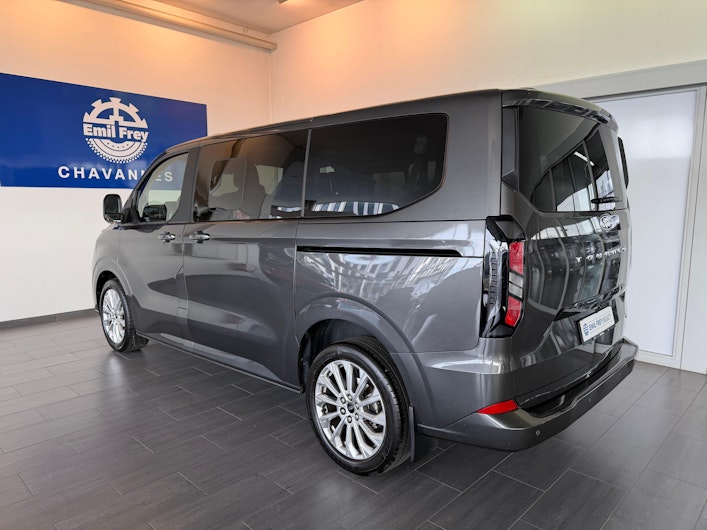 Vehicle image FORD TOURNEO