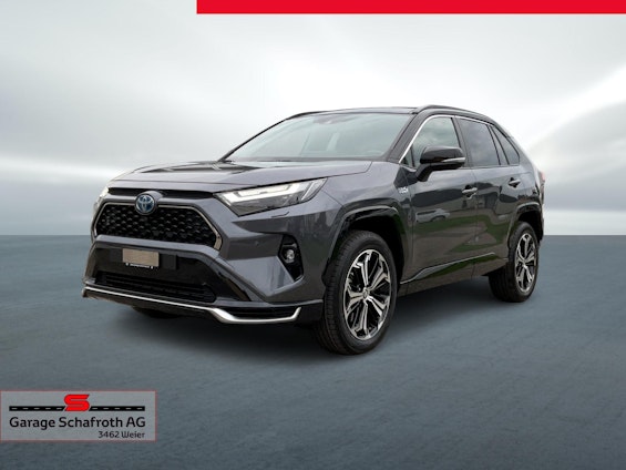 First vehicle image