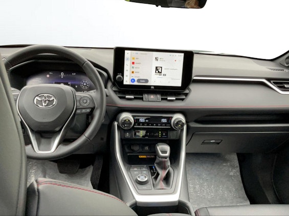 Vehicle image 19