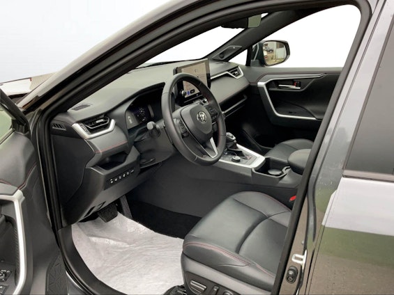 Vehicle image 11