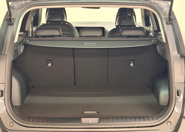 Vehicle image 14 Vehicle image 14