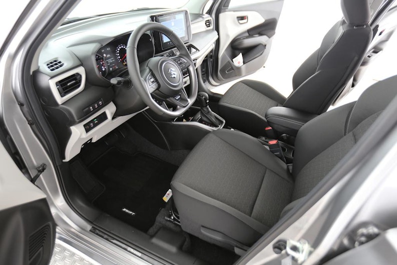 Vehicle image SUZUKI SWIFT