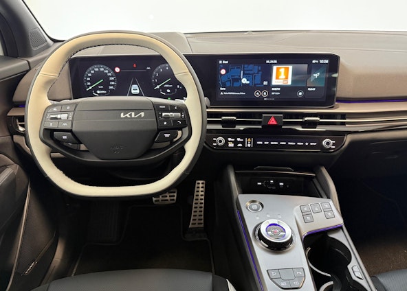 Vehicle image 8 Vehicle image 8