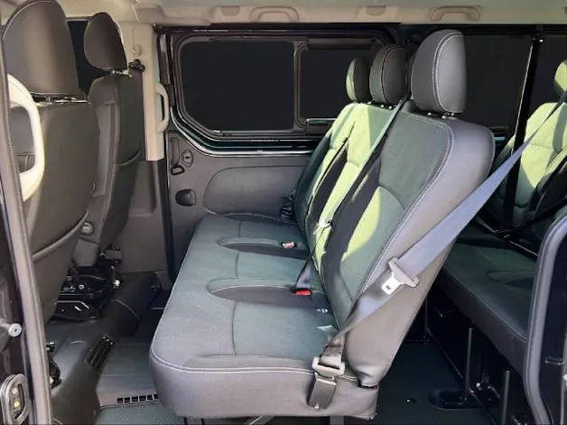 NISSAN Primastar combi 3.0 t L2 H1 2.0 dCi 170 Tekna 9P