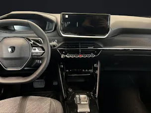 PEUGEOT 2008 e-GT
