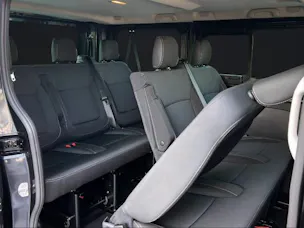 NISSAN Primastar combi 2.8 t L1 H1 2.0 dCi 170 Tekna 9P