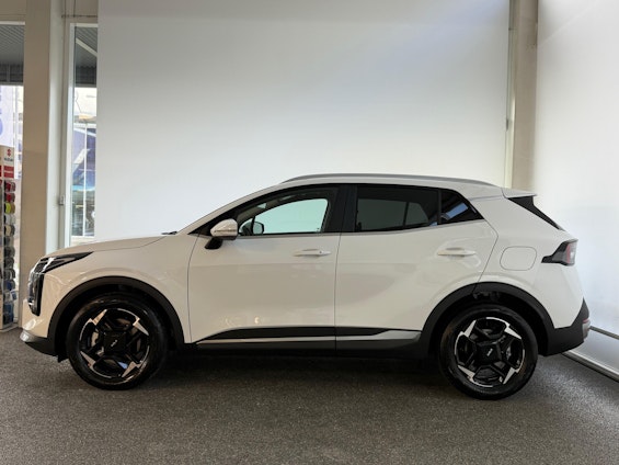 Vehicle image 3 Vehicle image 3