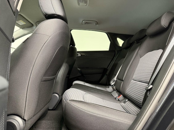 Vehicle image 7 Vehicle image 7