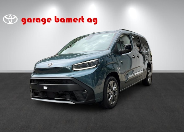 First vehicle image First vehicle image