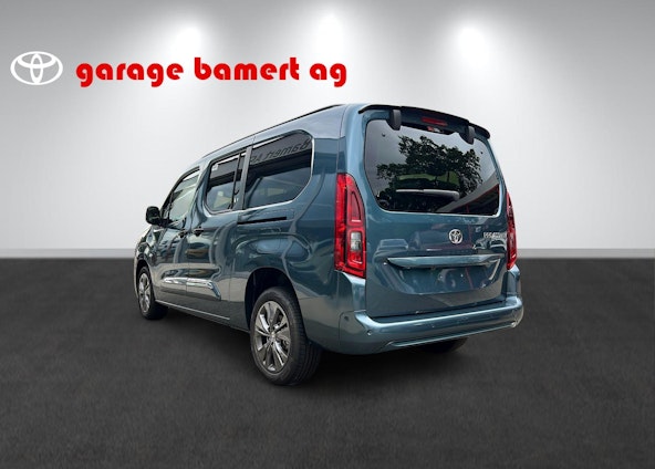 Vehicle image 3 Vehicle image 3