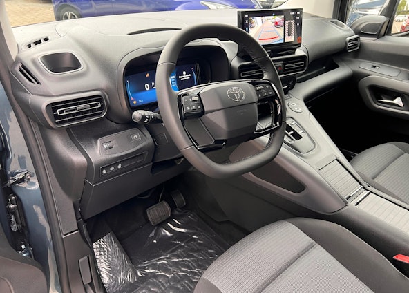 Vehicle image 7 Vehicle image 7