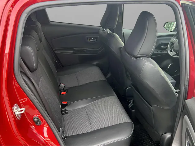 Toyota Yaris 1.5 VVT-i HSD Premium