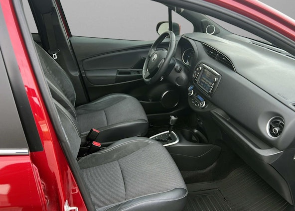 Vehicle image 7 Vehicle image 7