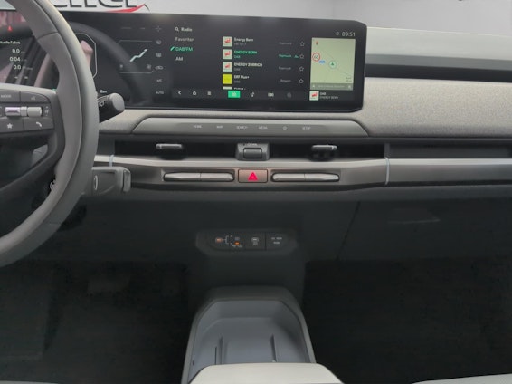 Vehicle image 14 Vehicle image 14