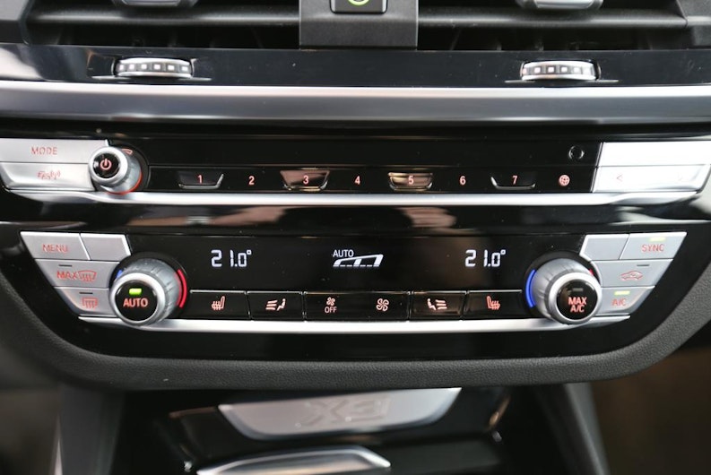 Vehicle image BMW X3