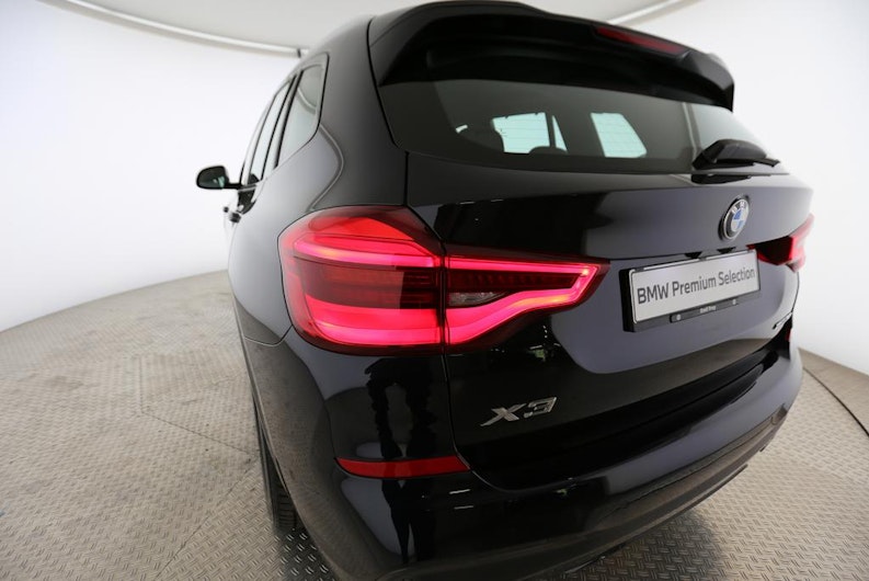 Vehicle image BMW X3