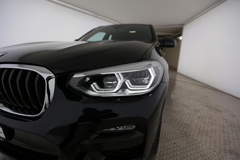 Vehicle image BMW X3