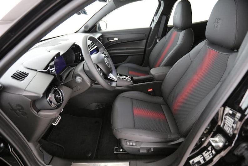 Vehicle image ALFA ROMEO JUNIOR