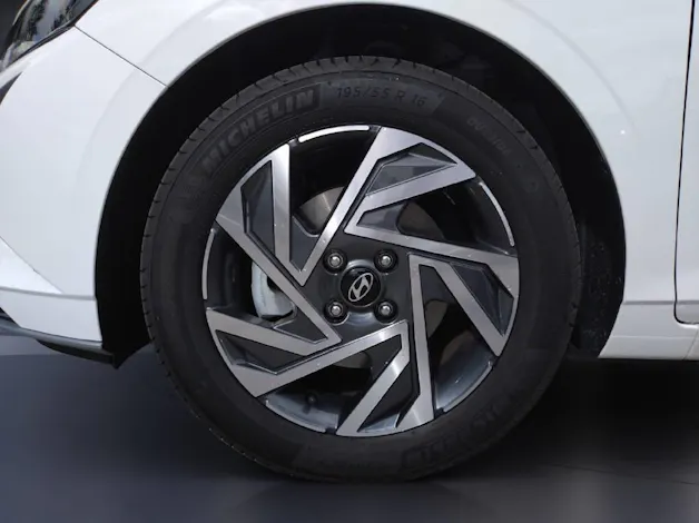 Hyundai i20 1.0 T-GDi Amplia