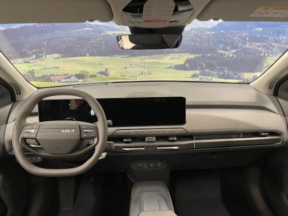 Vehicle image 5 Vehicle image 5