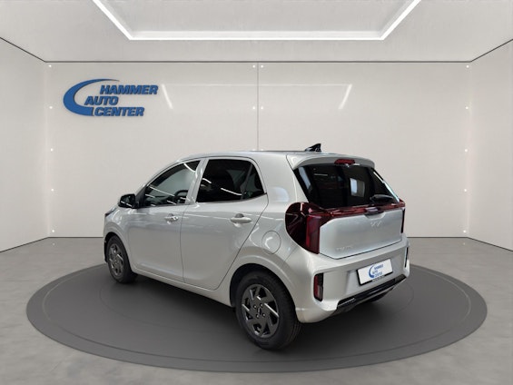 Vehicle image 5 Vehicle image 5