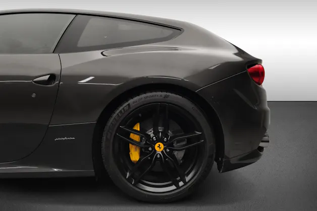 Ferrari FF