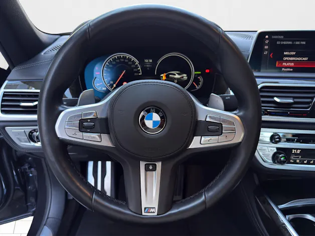 BMW 750d xDrive Steptronic//M-Sport