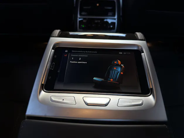 BMW 750d xDrive Steptronic//M-Sport