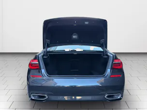 BMW 750d xDrive Steptronic//M-Sport
