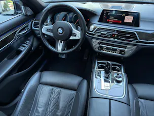 BMW 750d xDrive Steptronic//M-Sport