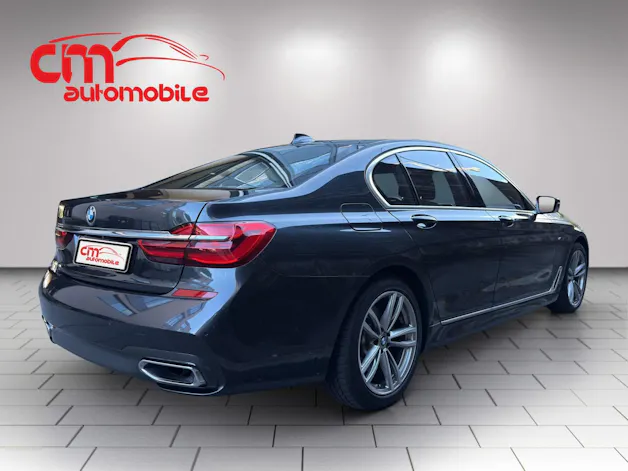 BMW 750d xDrive Steptronic//M-Sport