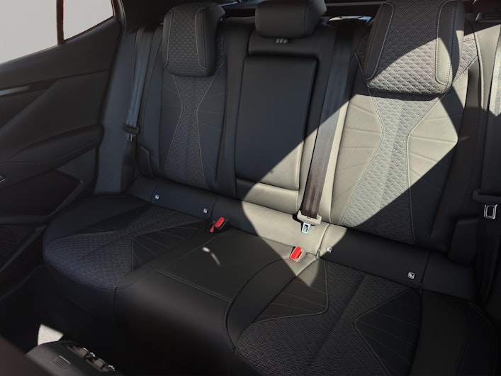 Vehicle image DS AUTOMOBILES 104